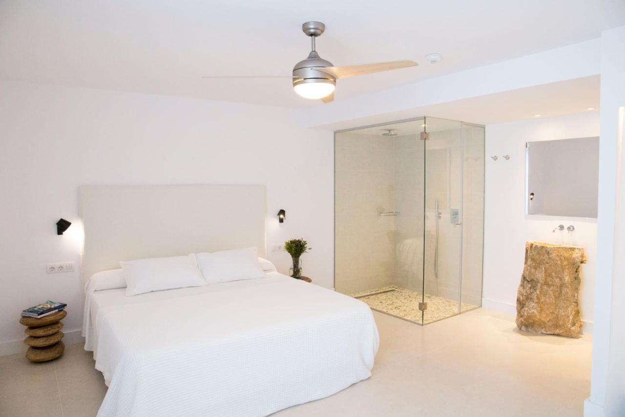 Sa Cala Suites Es Caló de Sant Agustí Esterno foto
