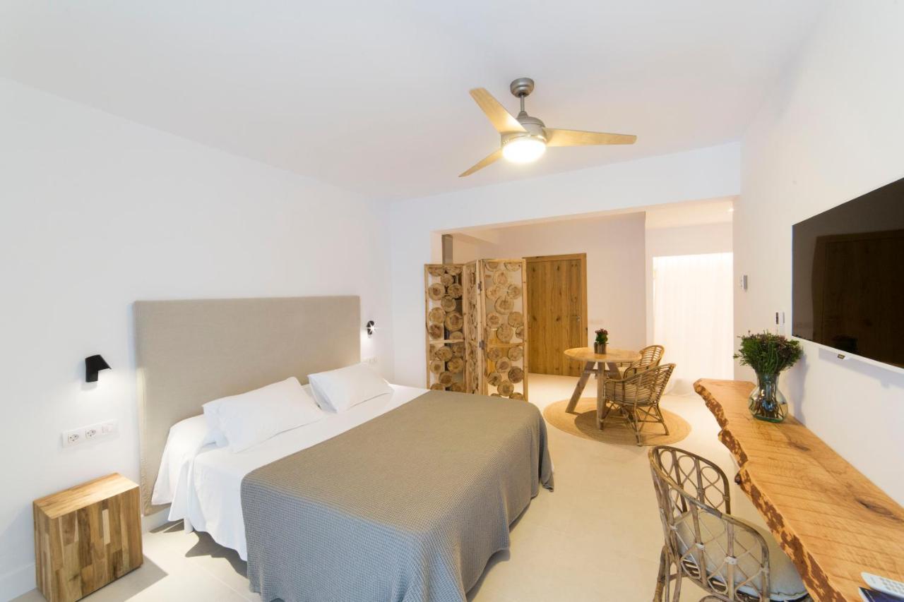 Sa Cala Suites Es Caló de Sant Agustí Esterno foto