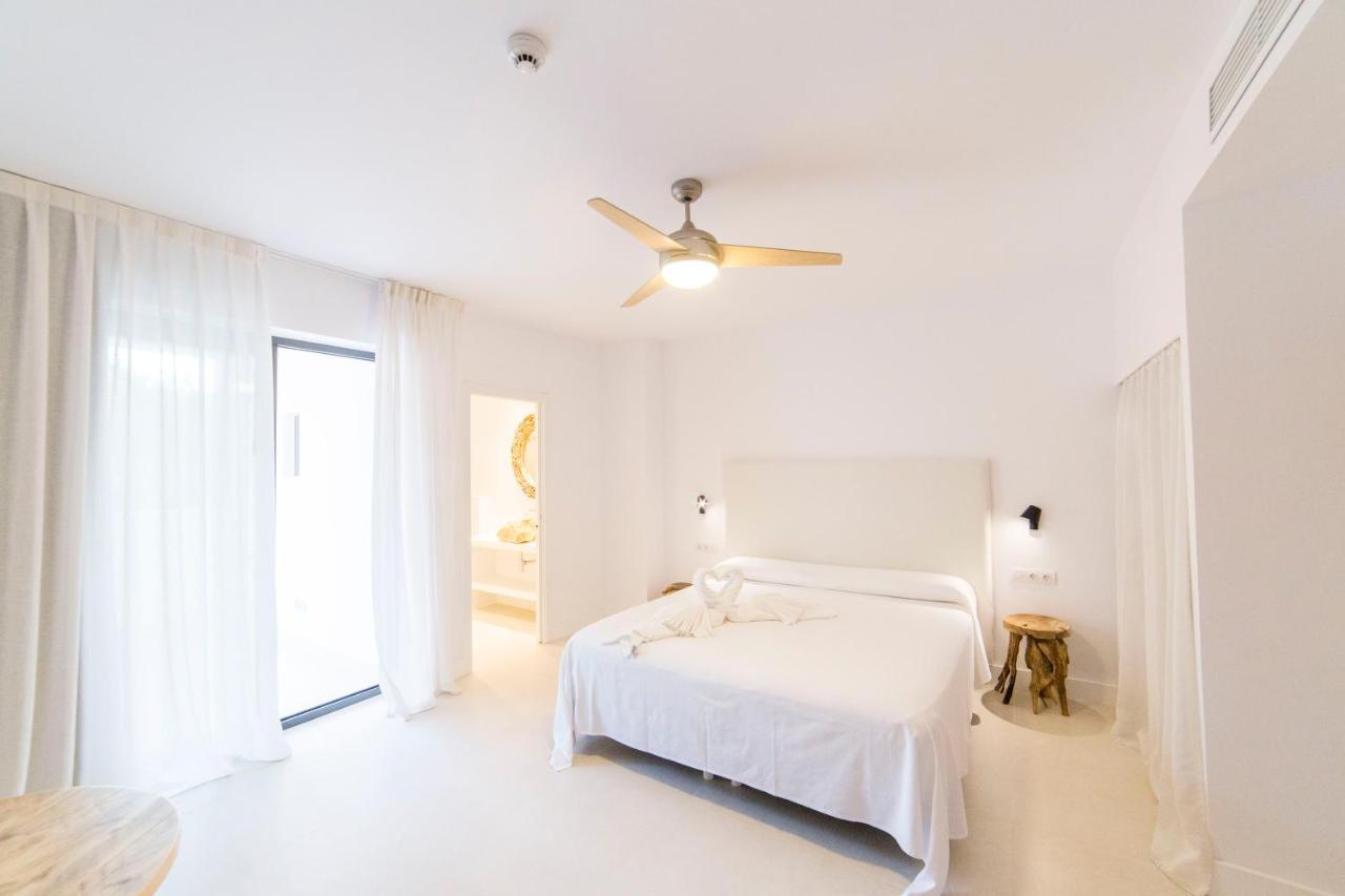 Sa Cala Suites Es Caló de Sant Agustí Esterno foto